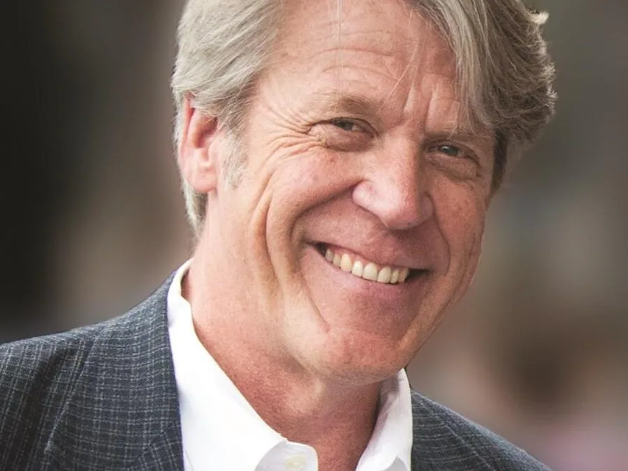 Eric Nelson Headshot